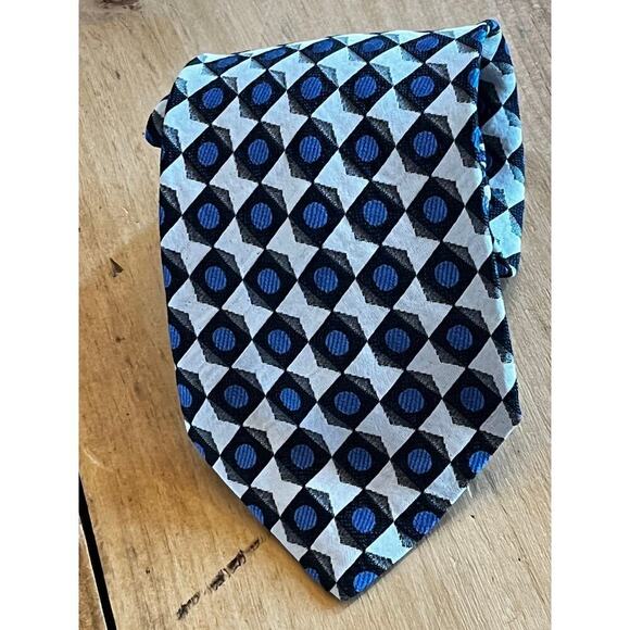 Daniel Craig Mens neck tie. Geometric print. Made in Italy. Silk. office work - Picture 1 of 3